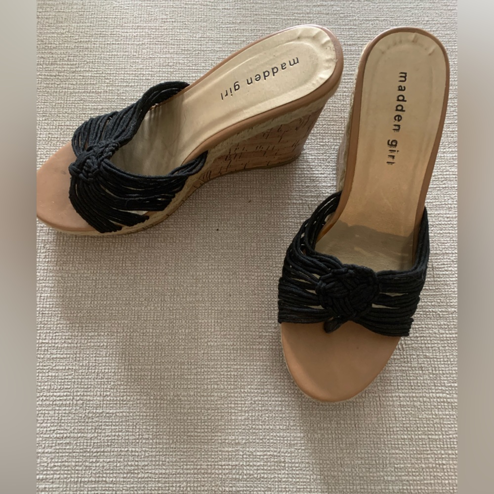 Madden Girl Wedges in size  8.5. High point of edge is 4.5”